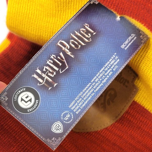 Loot Crate Harry Potter Gryffindor Scarf NWT Wizarding World Godric - Picture 3 of 3